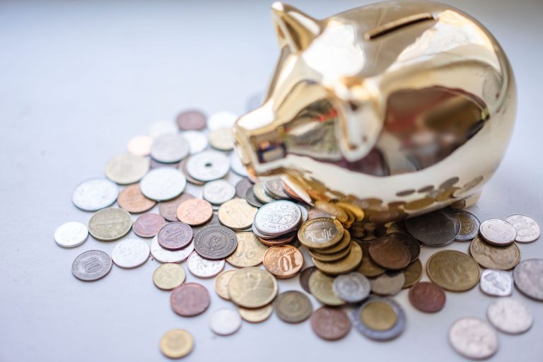 Smlouva o stavebním spoření — co tam musí být (vzor 2026)